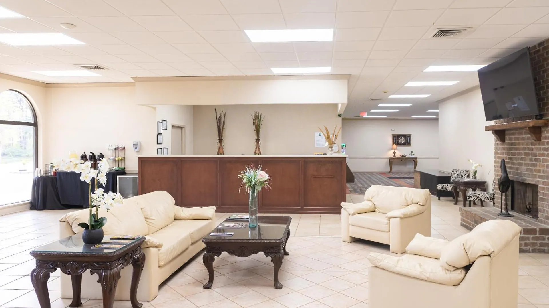 Cottonwood Savannah & Conference Center Hotel 3*