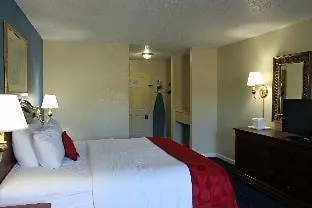 Cottonwood Savannah & Conference Center Hotel