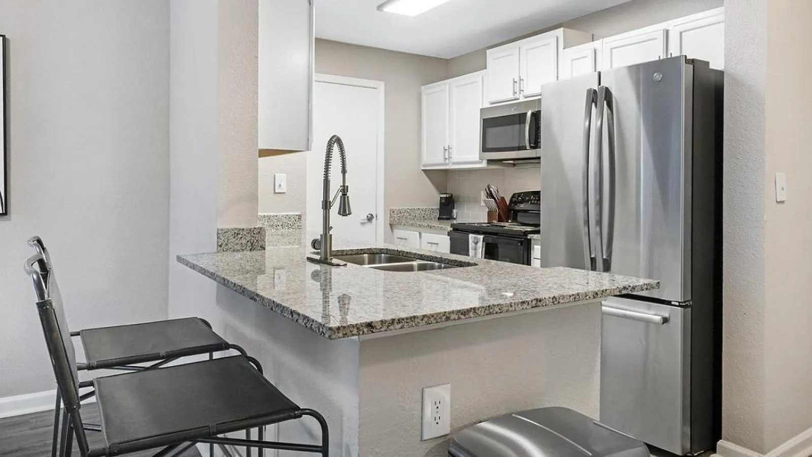 アパート Landing At Latitude At Godley Station - 1 Bedroom In サバンナ
