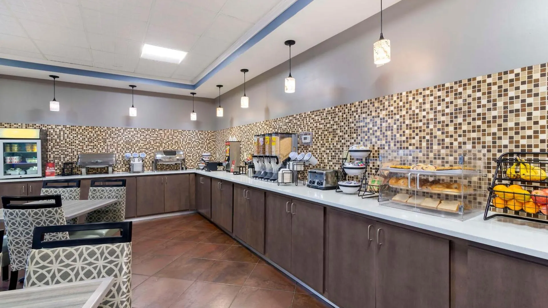 Hotel Western Savannah Airport Inn&suites