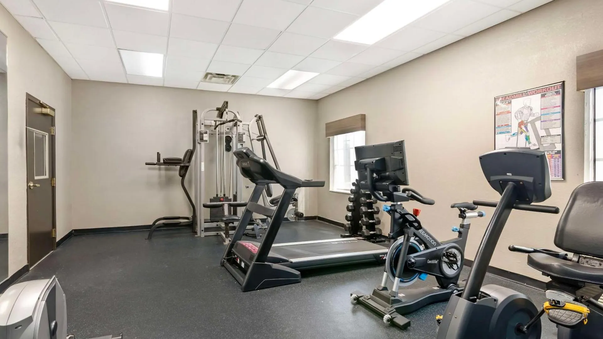 Western Savannah Airport Inn&suites Hotel 3*