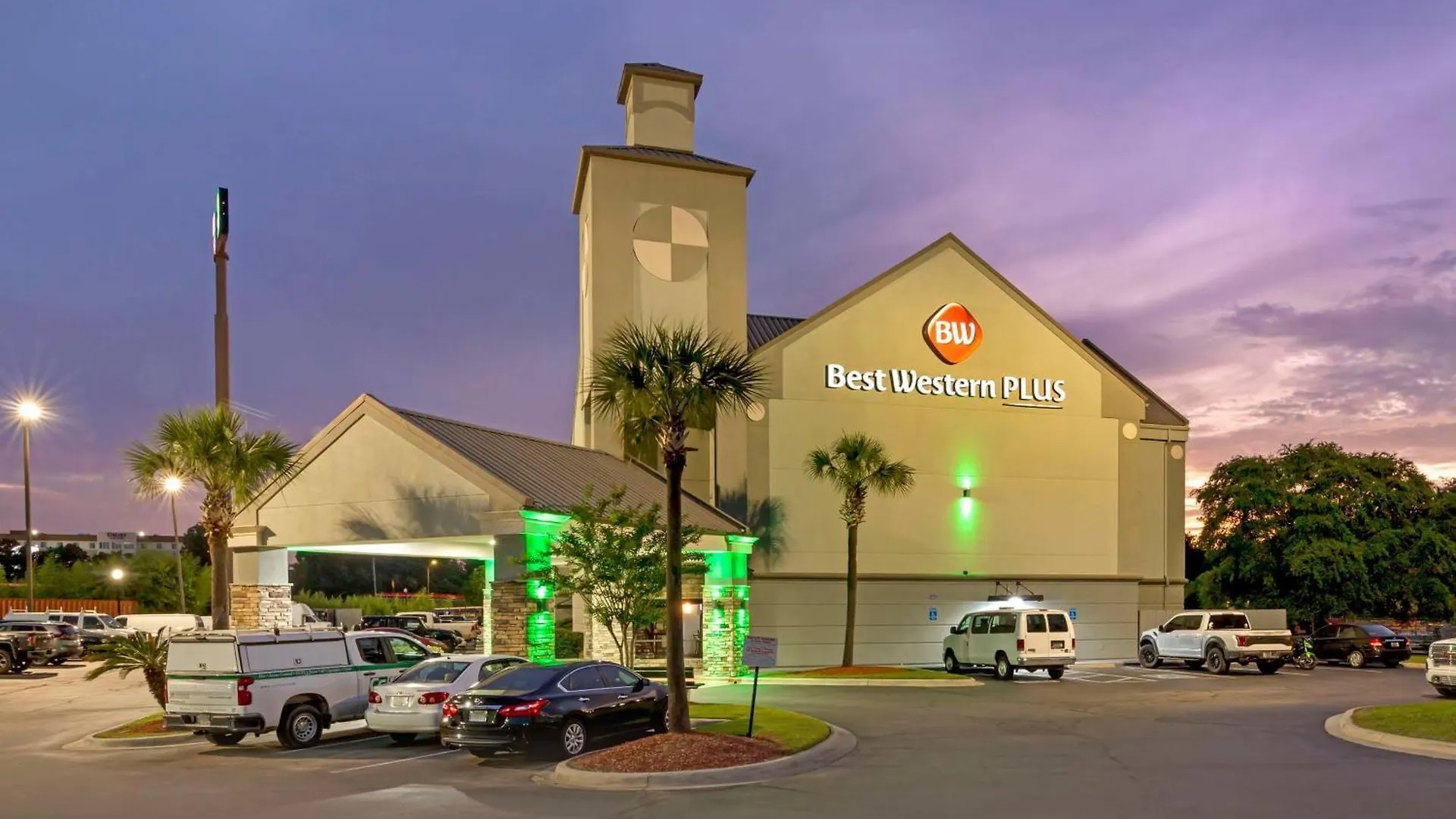 Western Savannah Airport Inn&suites Hotel 3*