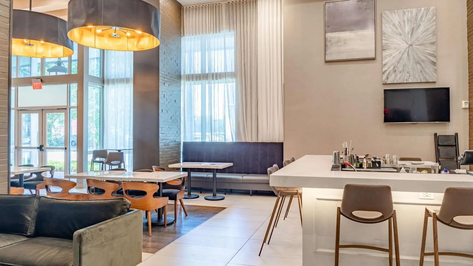 Tryp By Wyndham Hotel