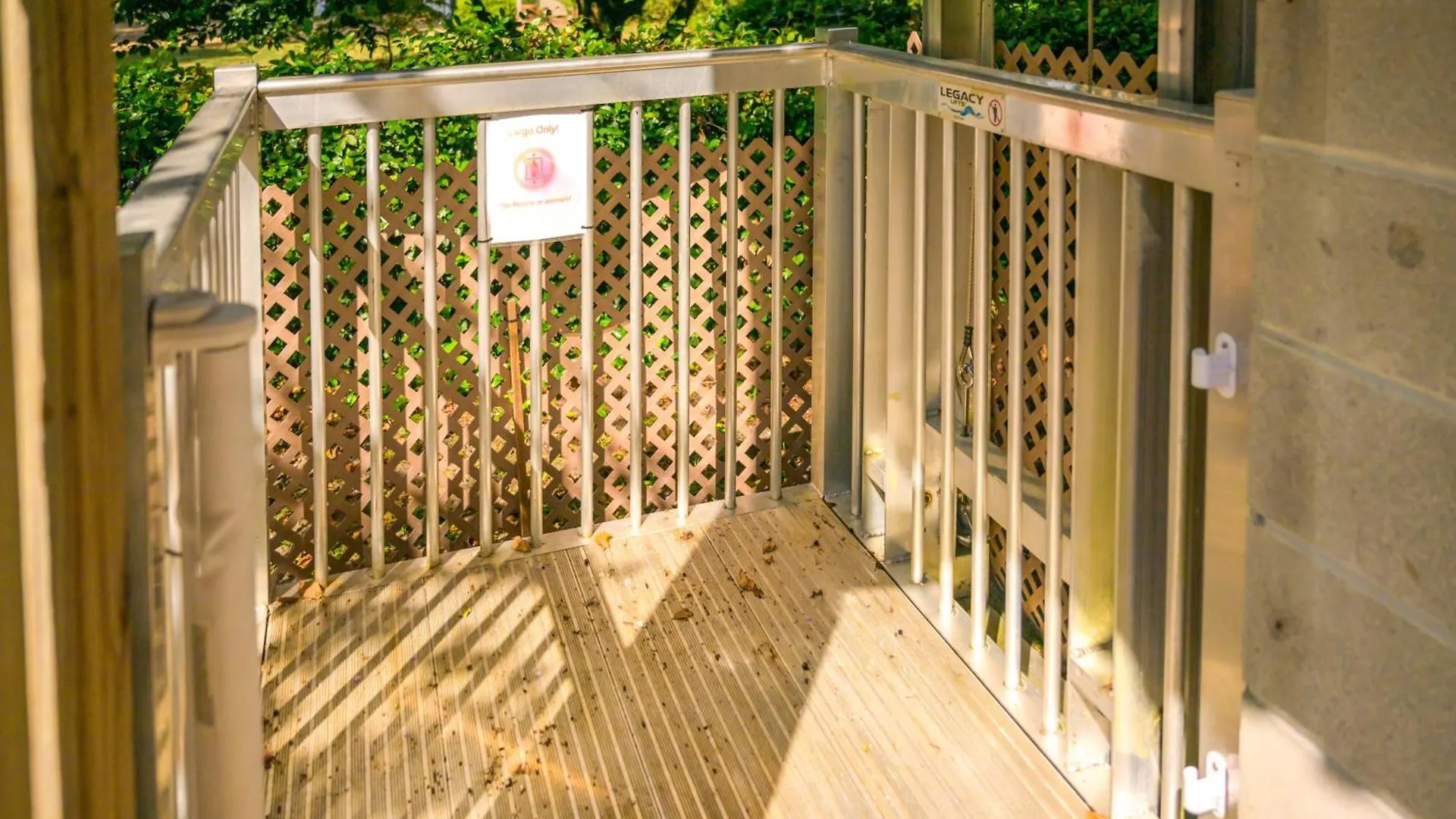 Hébergement de vacances Riverfront Retreat With Private Dock!