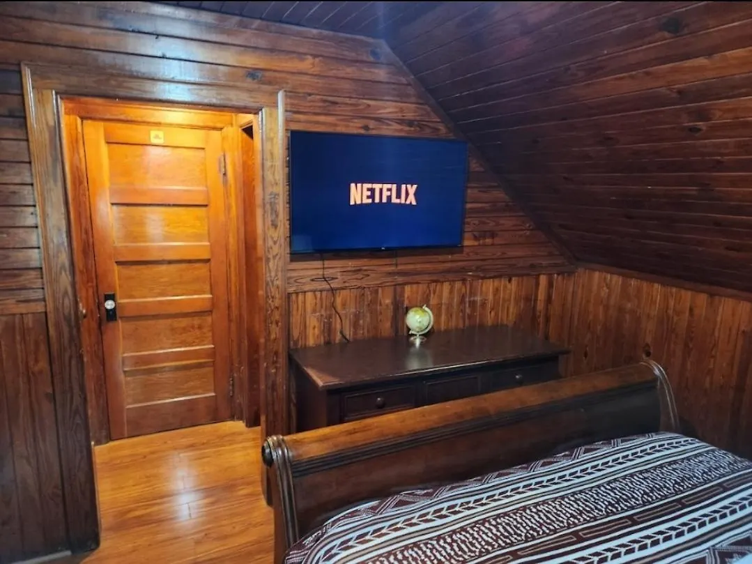 The - 2 Bedroom 1 Ba Near Downtown Appartement