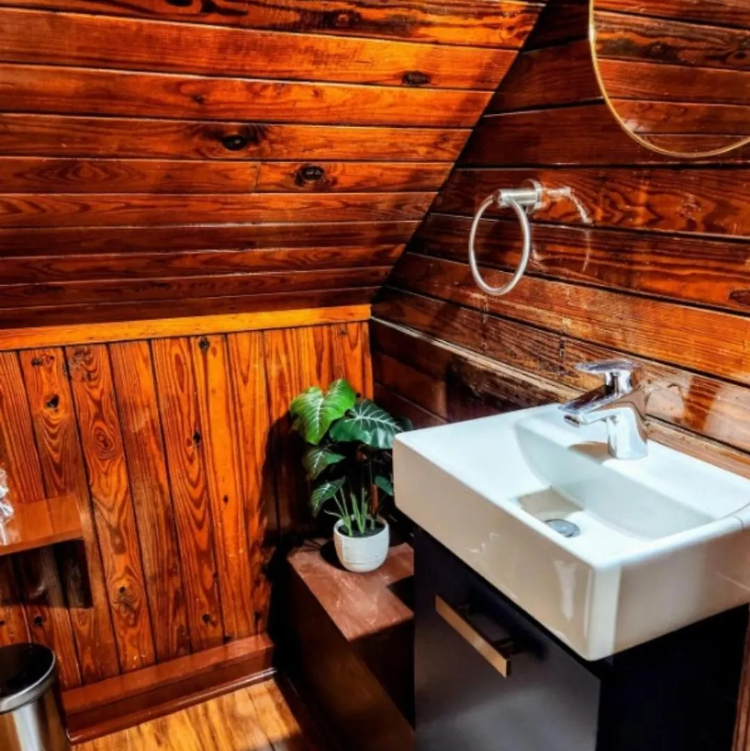The - 2 Bedroom 1 Ba Near Downtown * Savannah