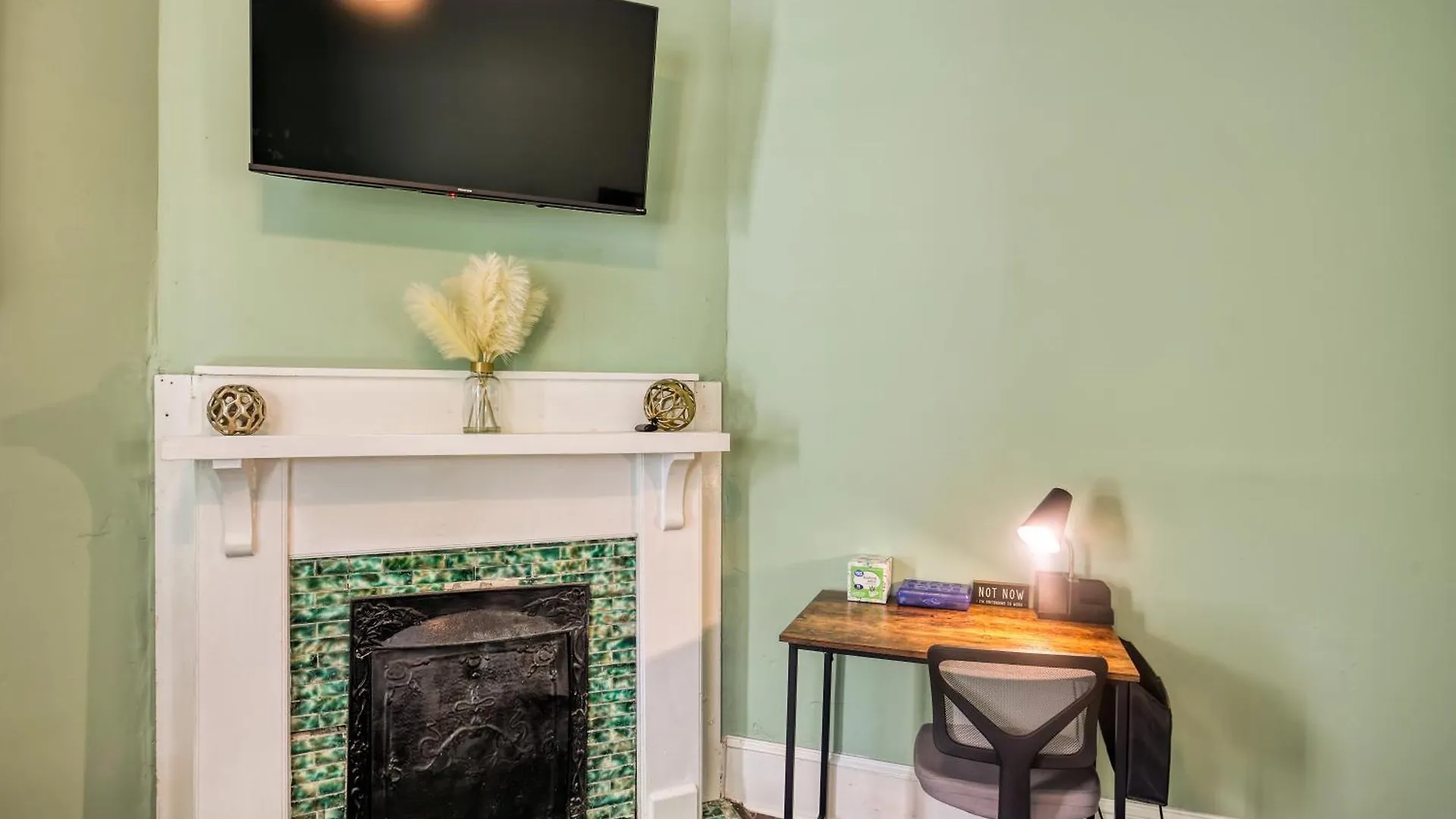 5 Mins To Forsyth - Downtown - Sleeps 10 - Starland Holiday home Savannah
