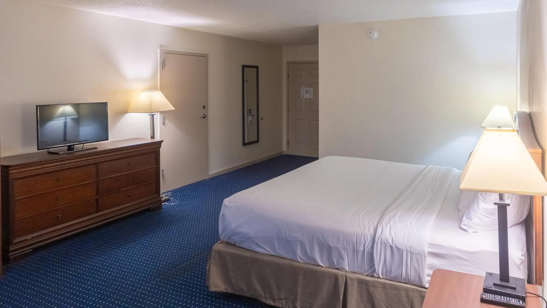 Cottonwood Savannah & Conference Center 3*