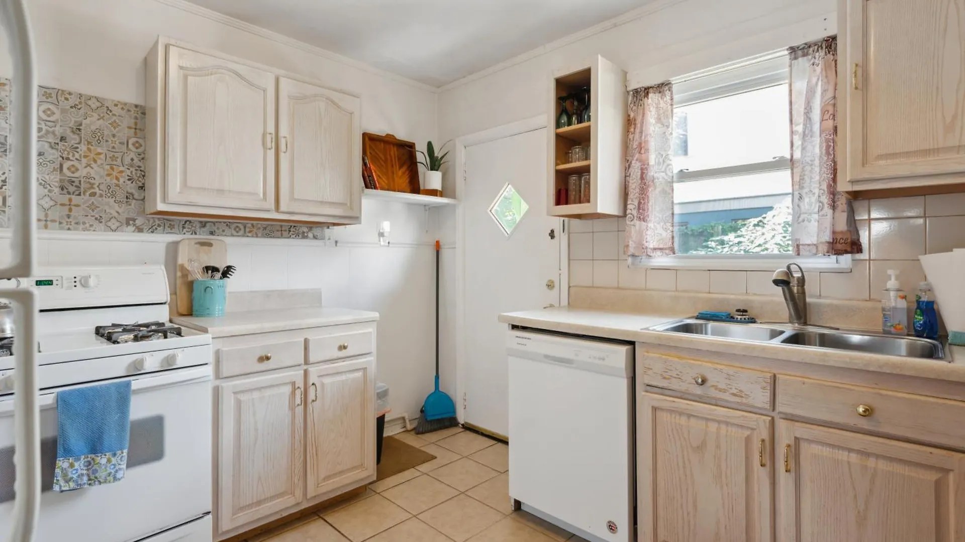 公寓 2br Affordable Walkable Duplex Near Forsyth Park Free Parking 薩凡納