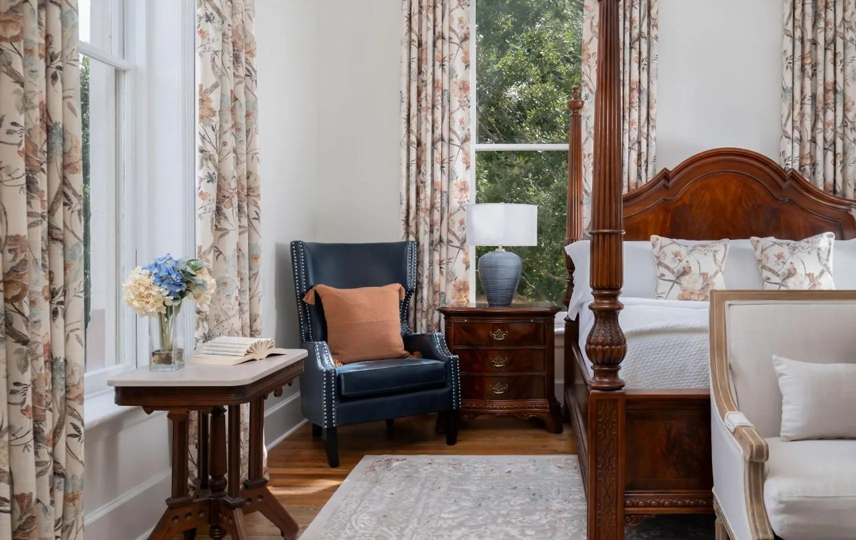 Inn Hamilton Turner