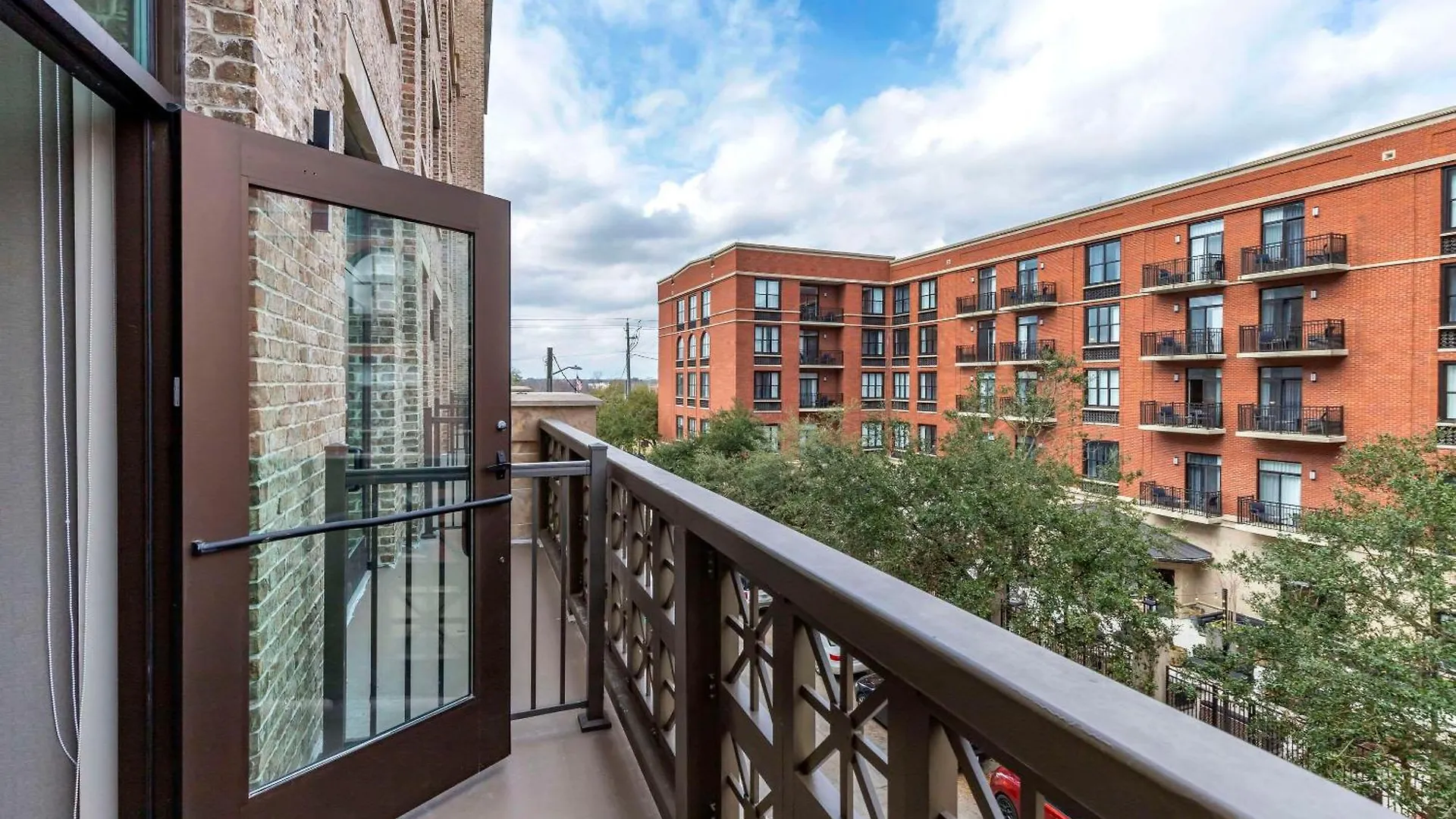Hotel Cambria Downtown Historic District Savannah