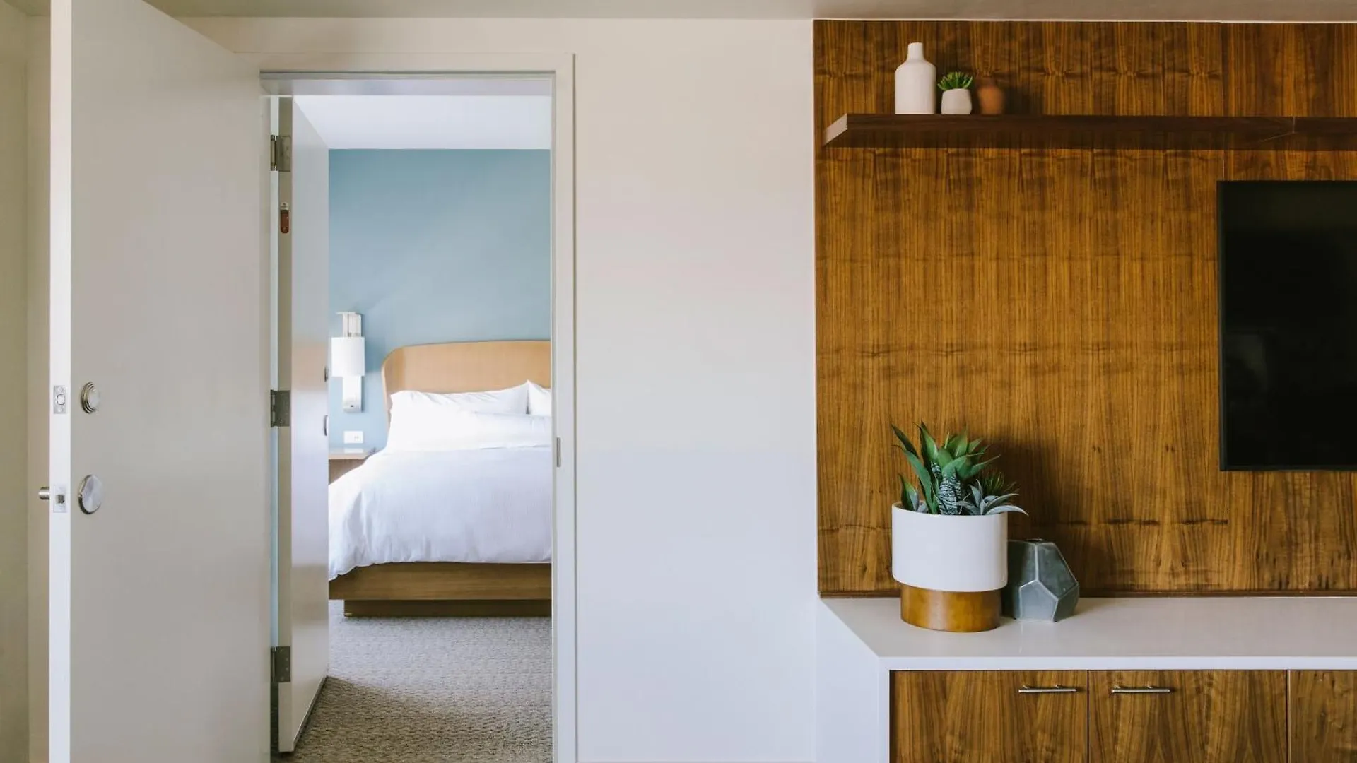 Element Midtown
