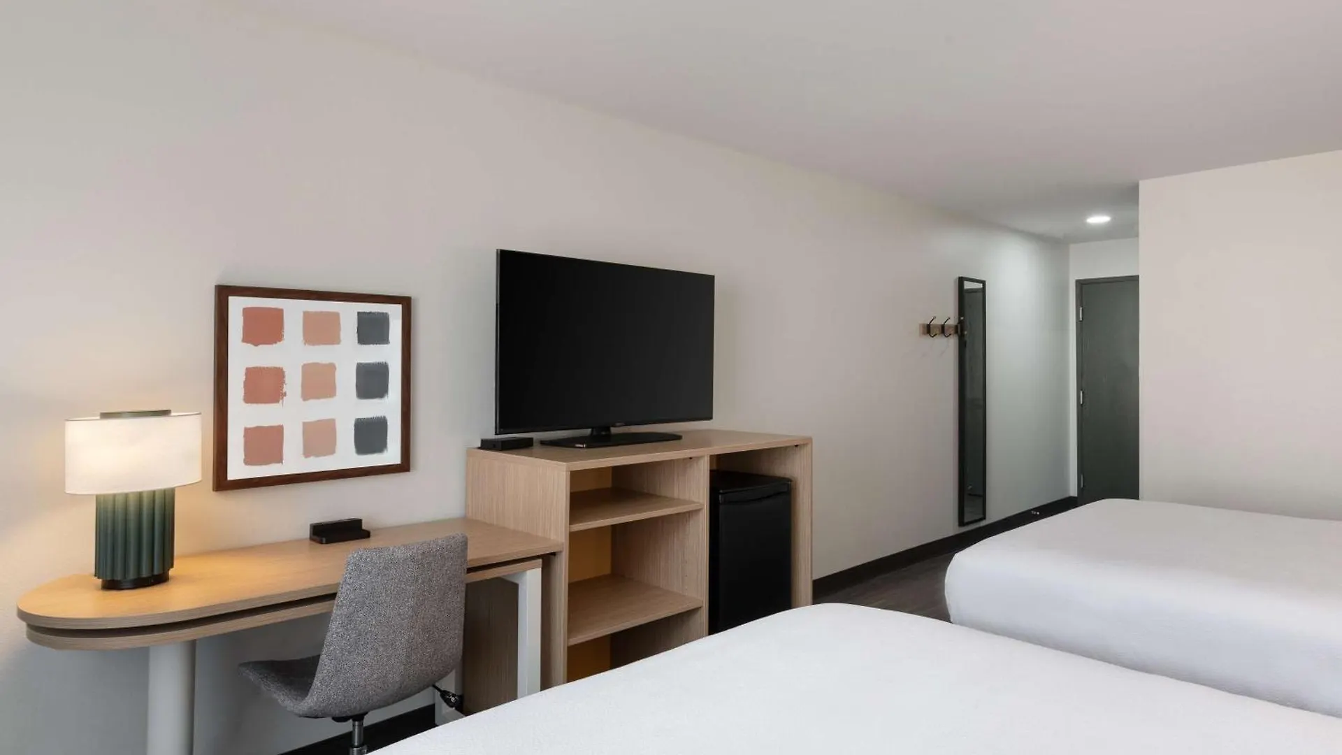 Spark By Hilton Savannah South I-95 מלון