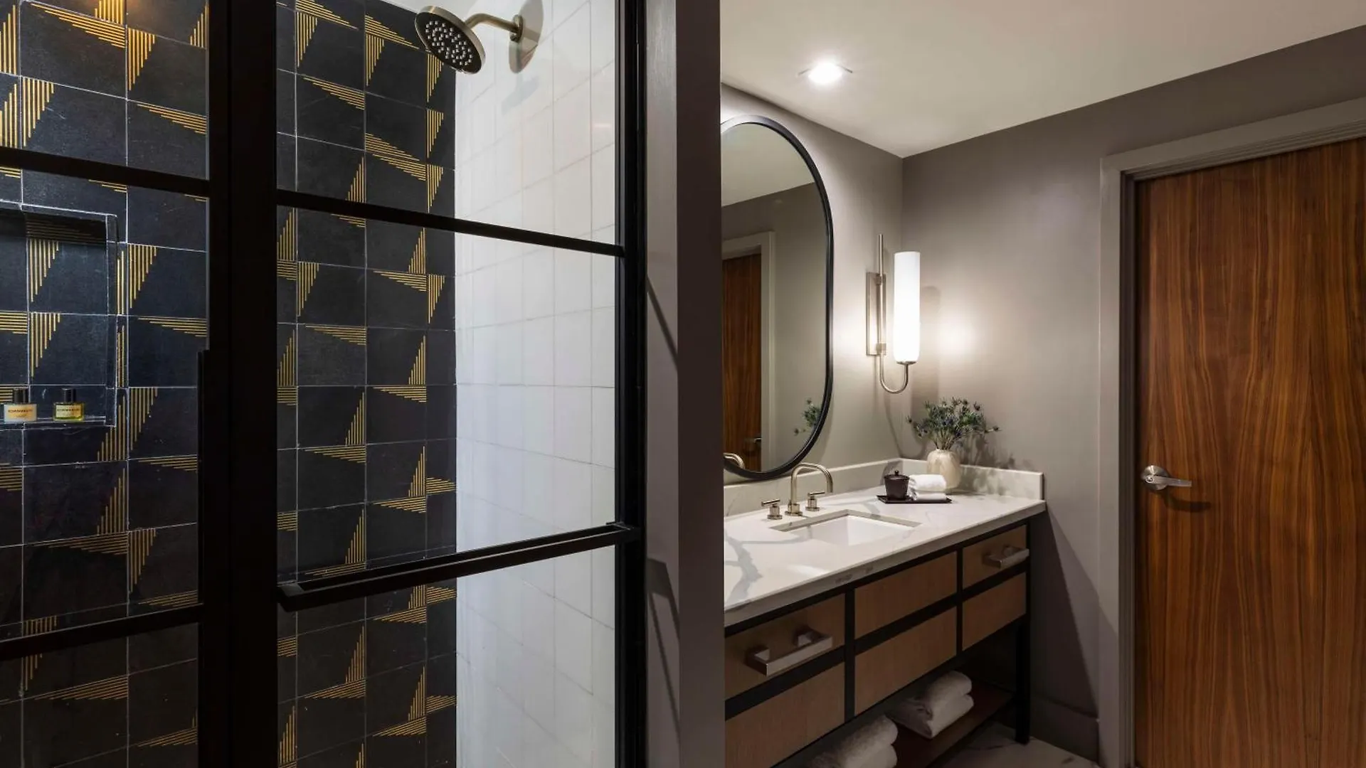 Thompson Savannah, By Hyatt Hotel 4*
