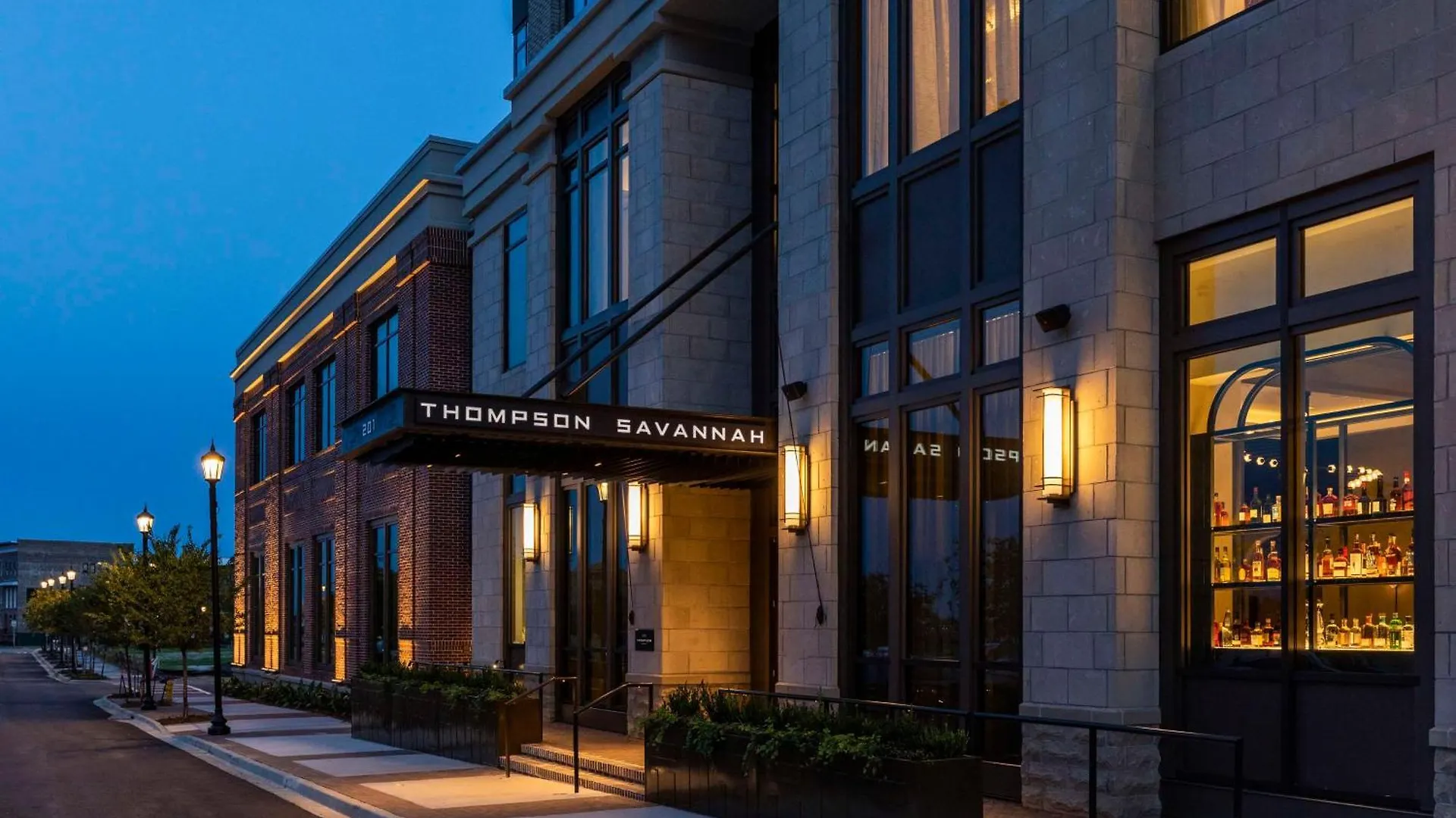 Thompson Savannah, By Hyatt Hotel