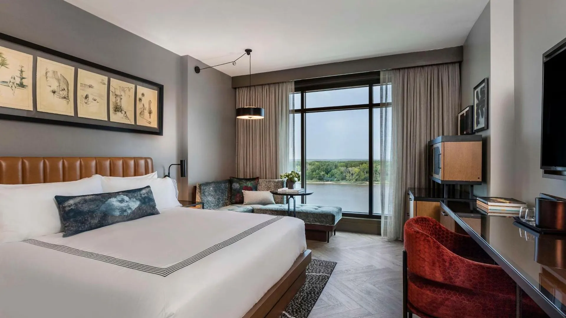 Thompson Savannah, By Hyatt