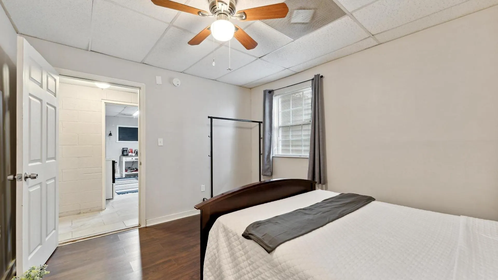 1215 Jefferson St Savannah