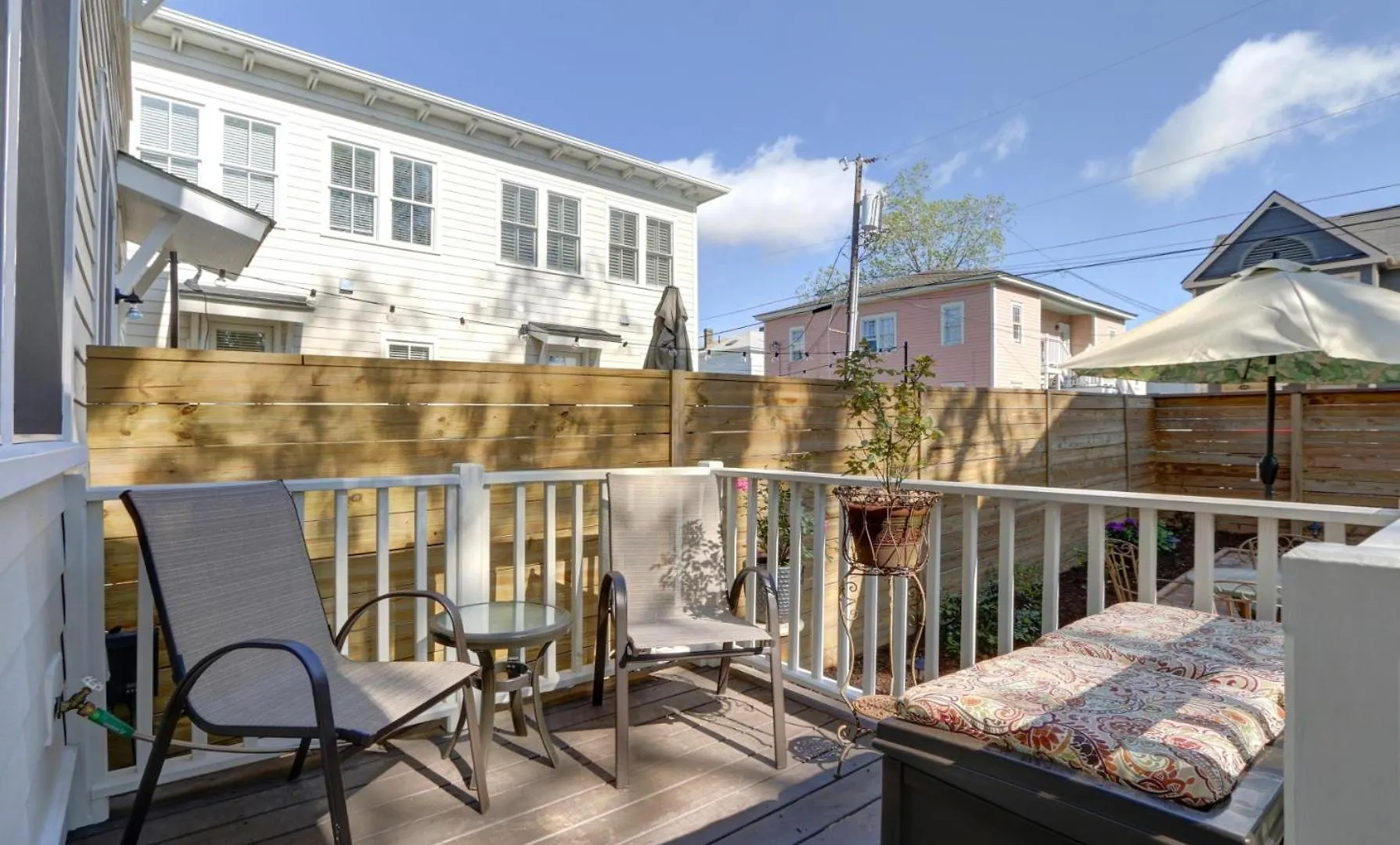 504 E Gwinnett