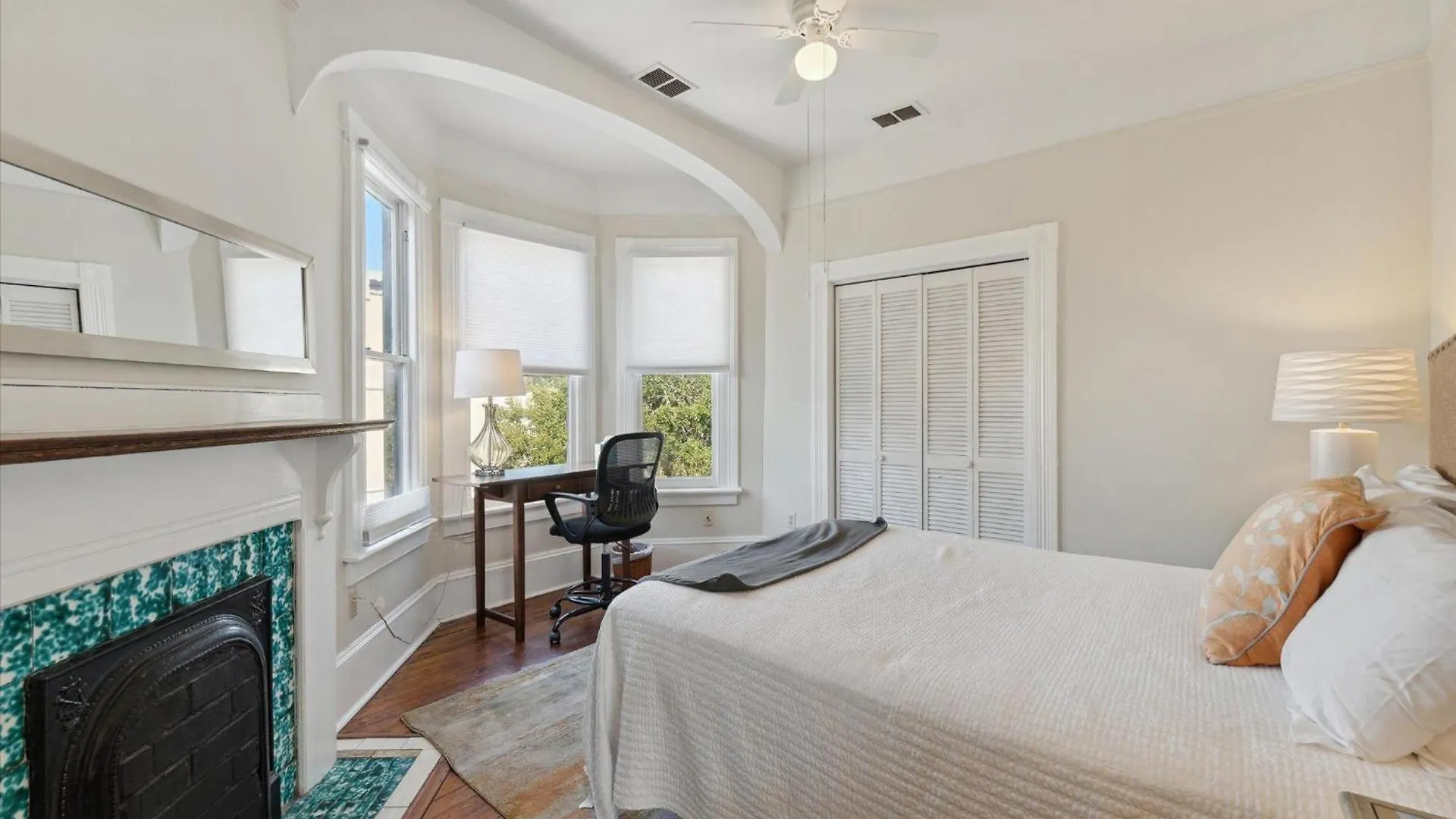 109 W Bolton Unit C