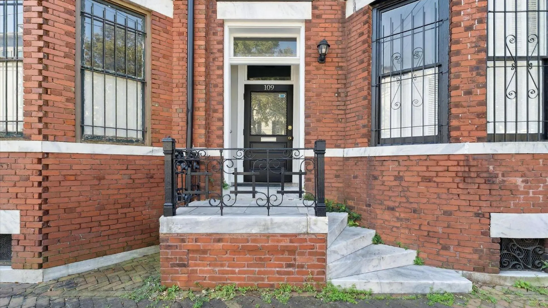 Apartment 109 W Bolton Unit C