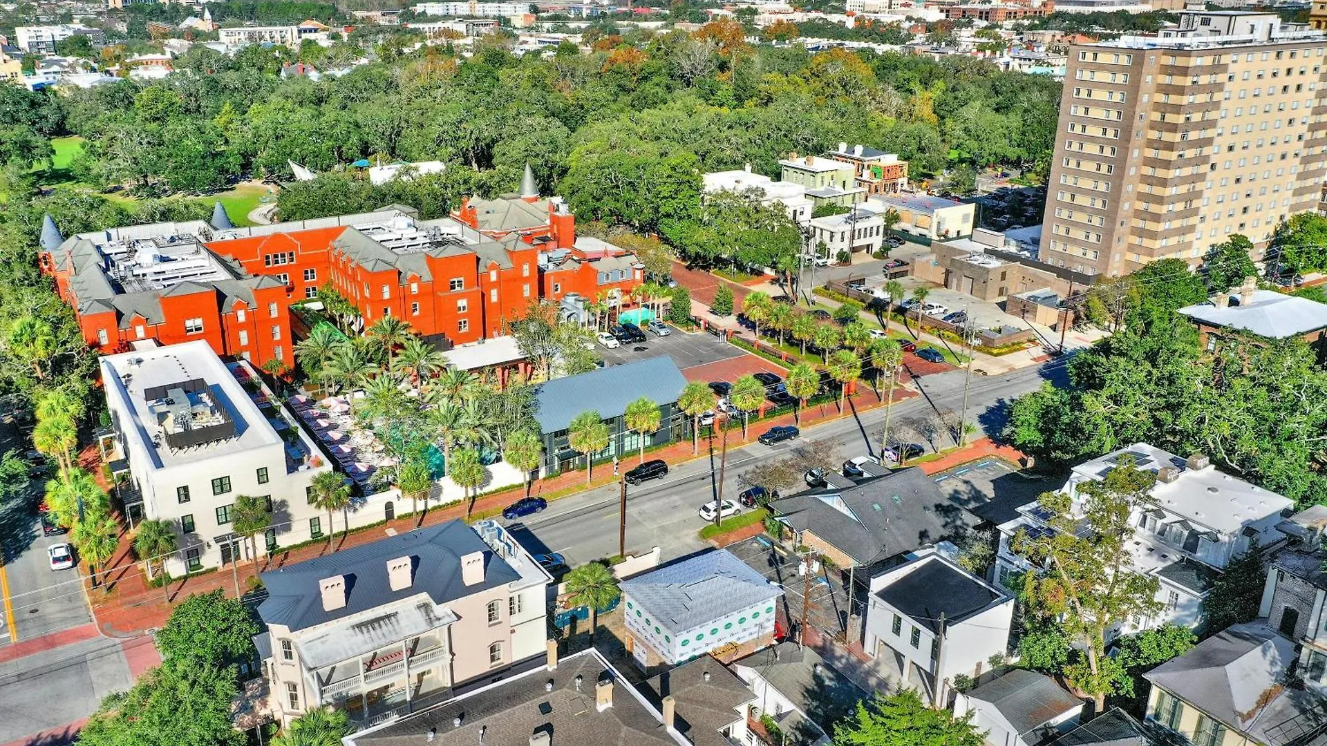 704 Abercorn * סוואנה