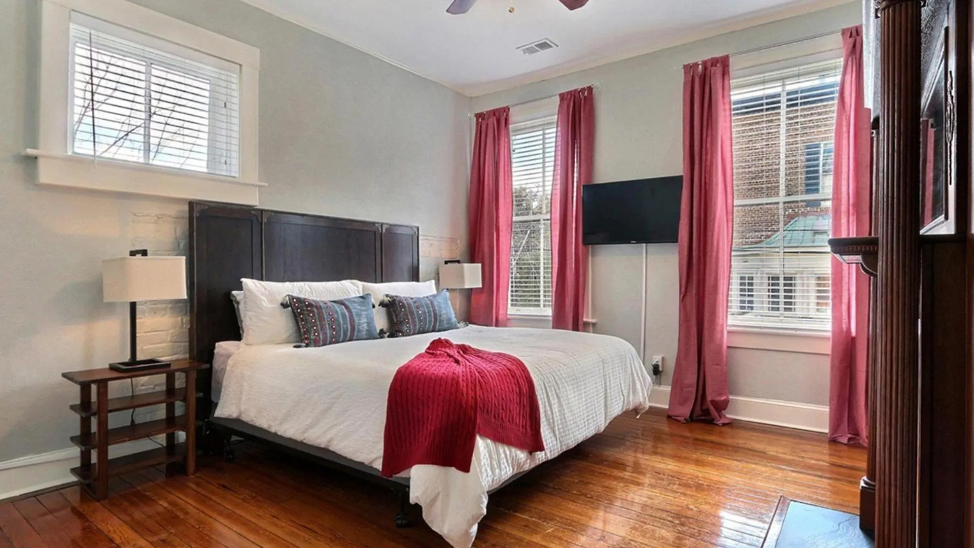 Appartement Lafayette Row Unit 2 *