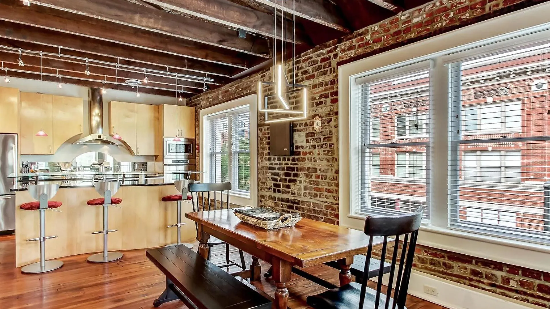 Broughton Corner Loft 아파트