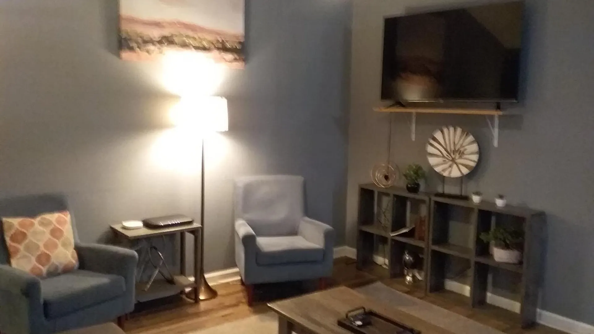Near Dining & Downtown- Moon River District Digs Holiday home Savannah