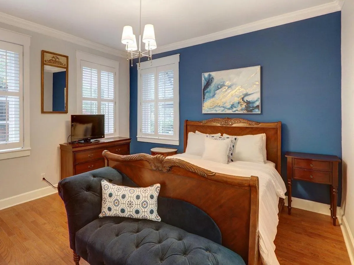 Liberty Street Retreat