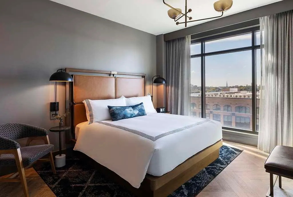 Thompson Savannah, By Hyatt Hotel Savannah