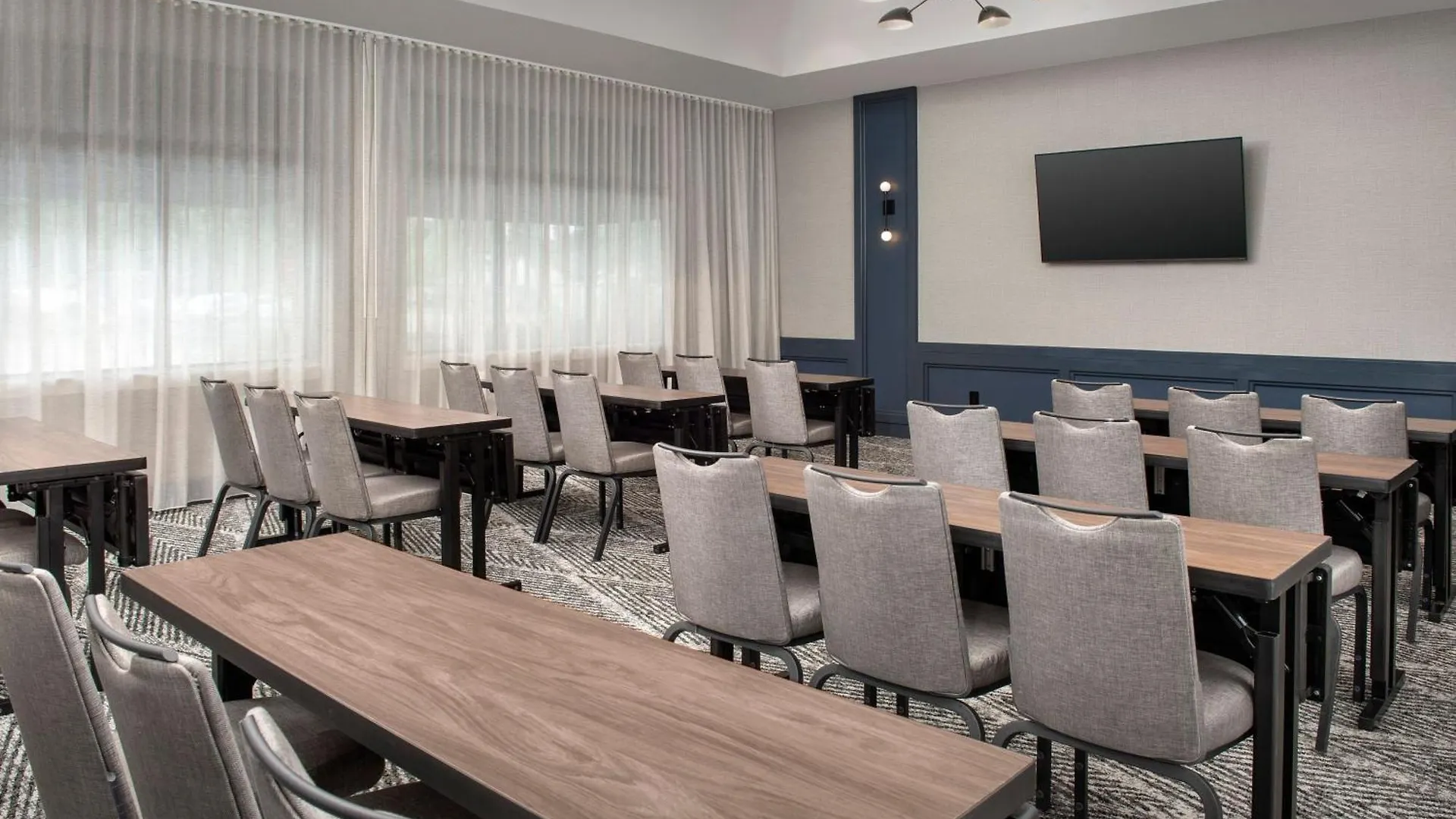 Courtyard By Marriott Downtown - Historic District Hotel Savannah
