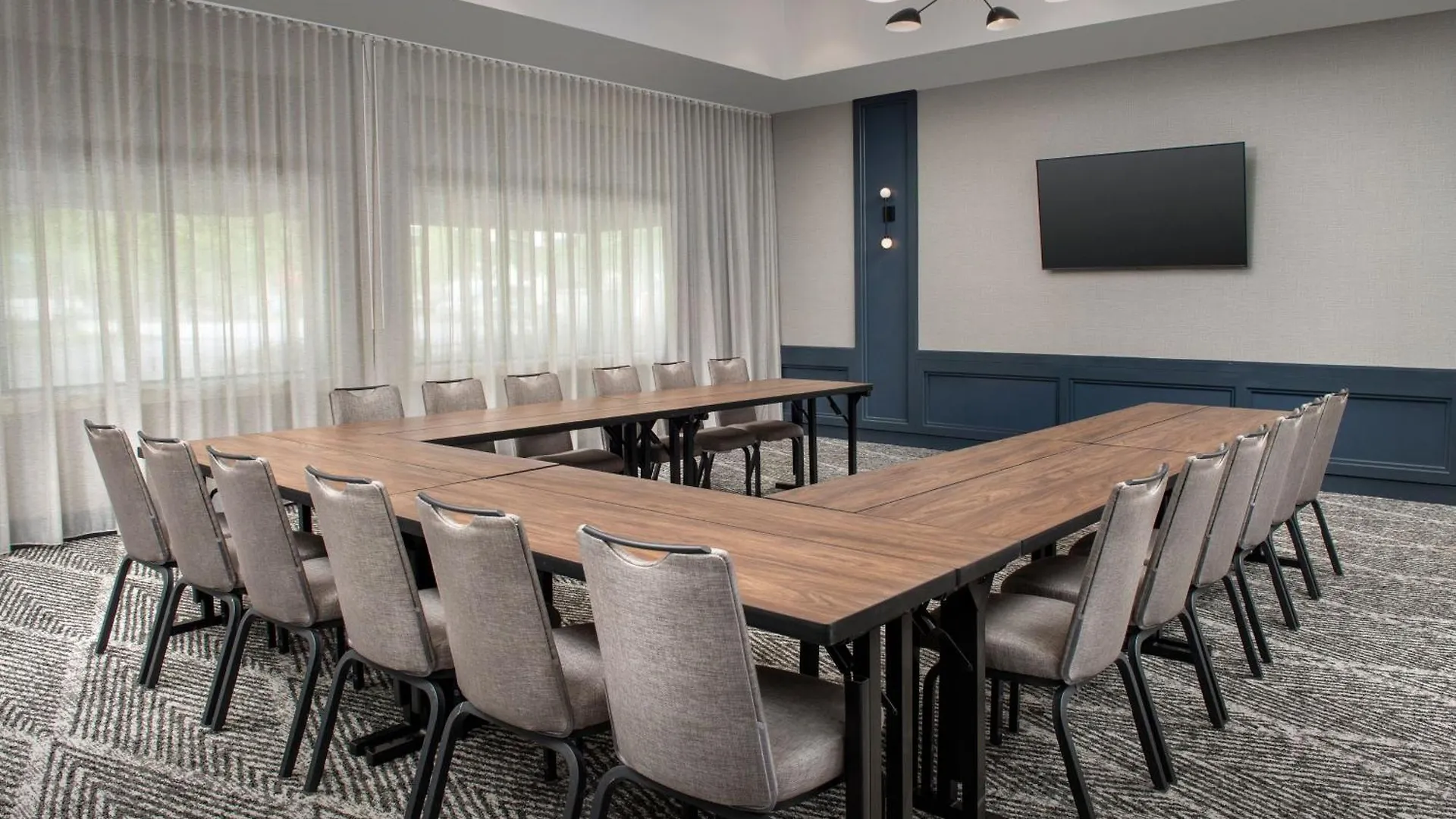 Courtyard By Marriott Downtown - Historic District Hotel 3*