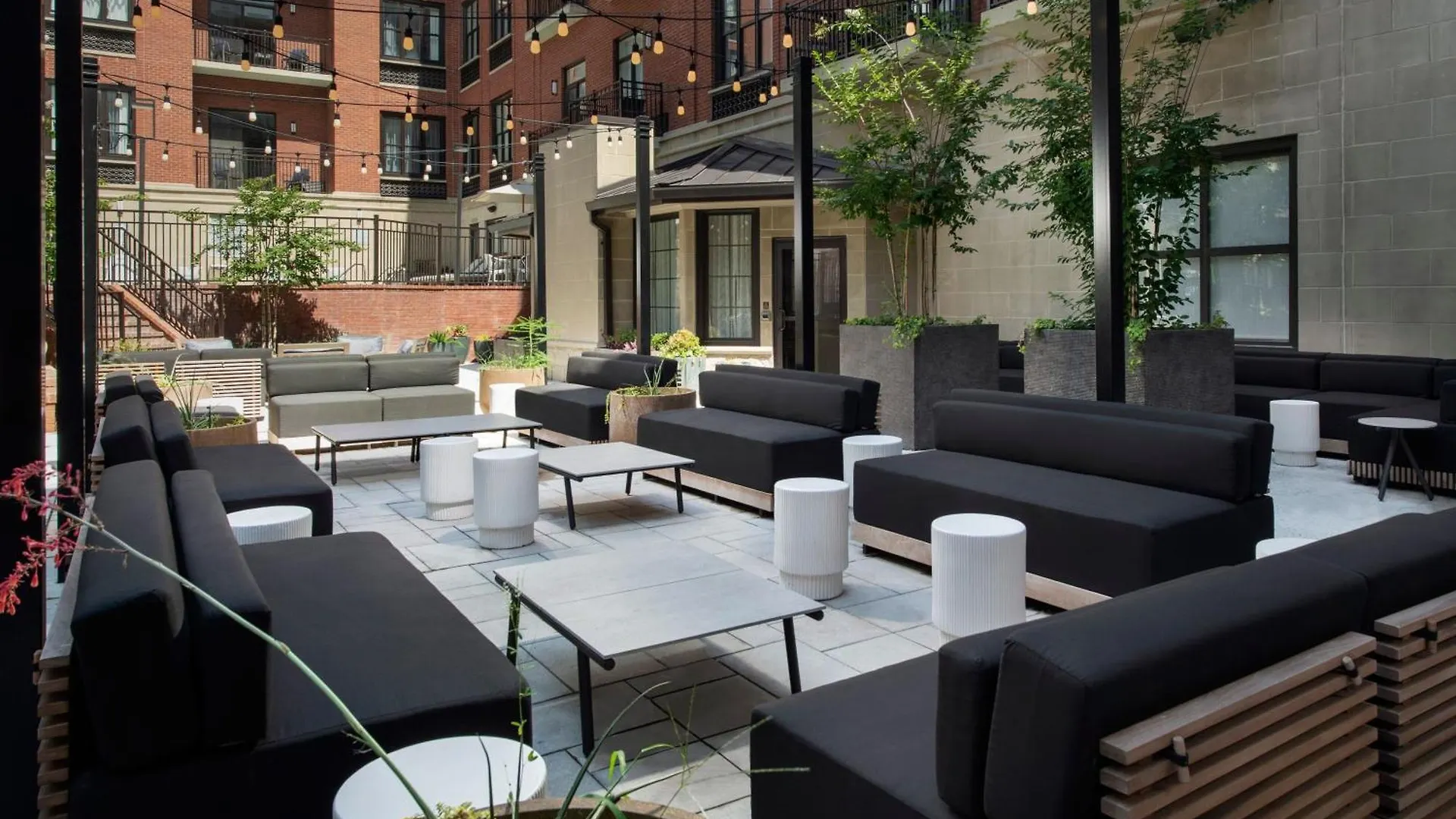 Courtyard By Marriott Downtown - Historic District Hotel 3*