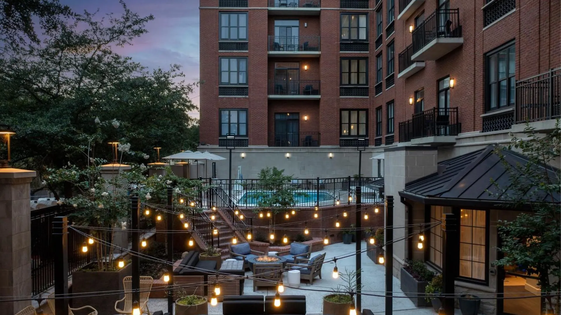 Hotel Courtyard By Marriott Downtown - Historic District 3*