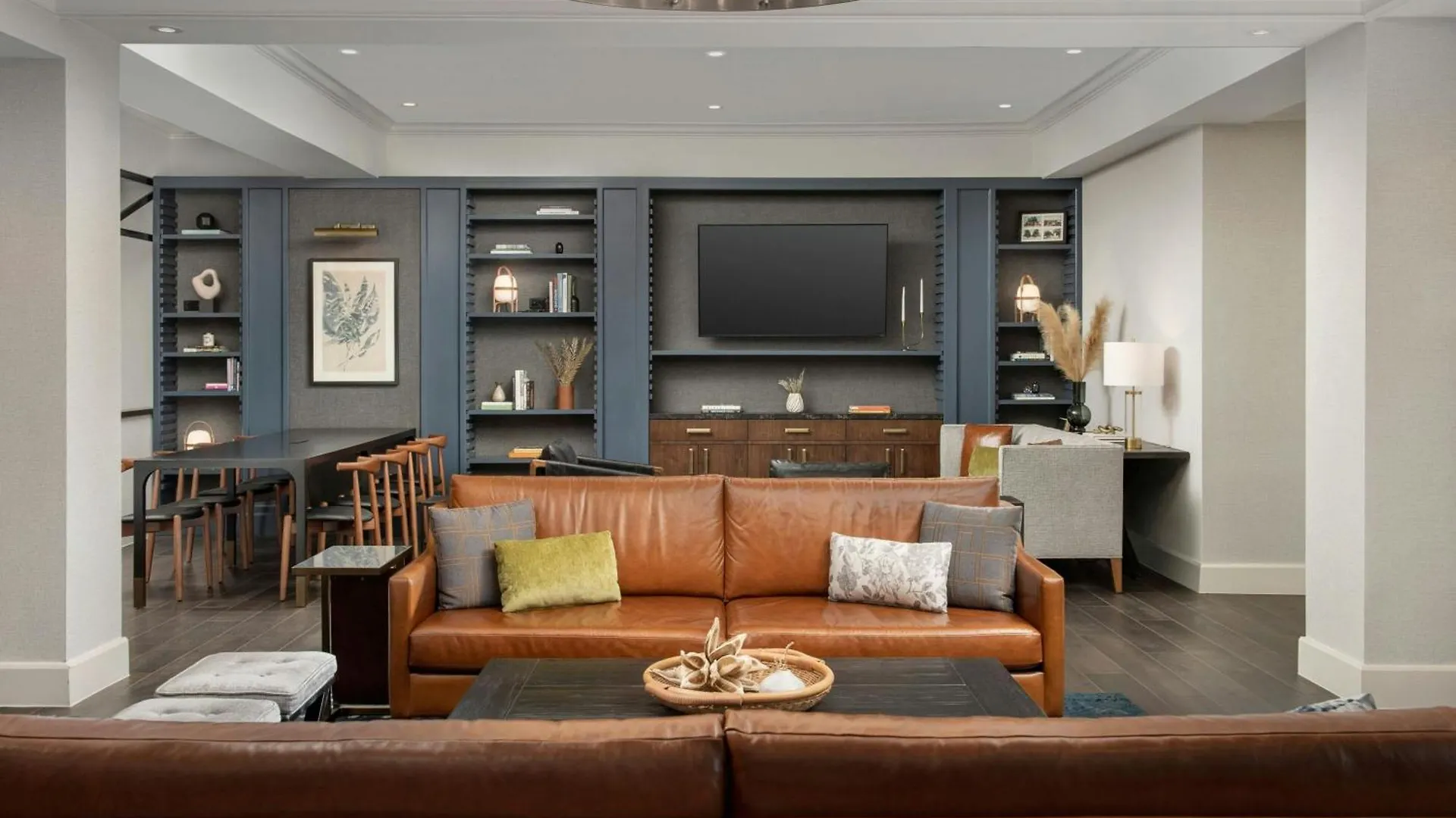 Courtyard By Marriott Downtown - Historic District