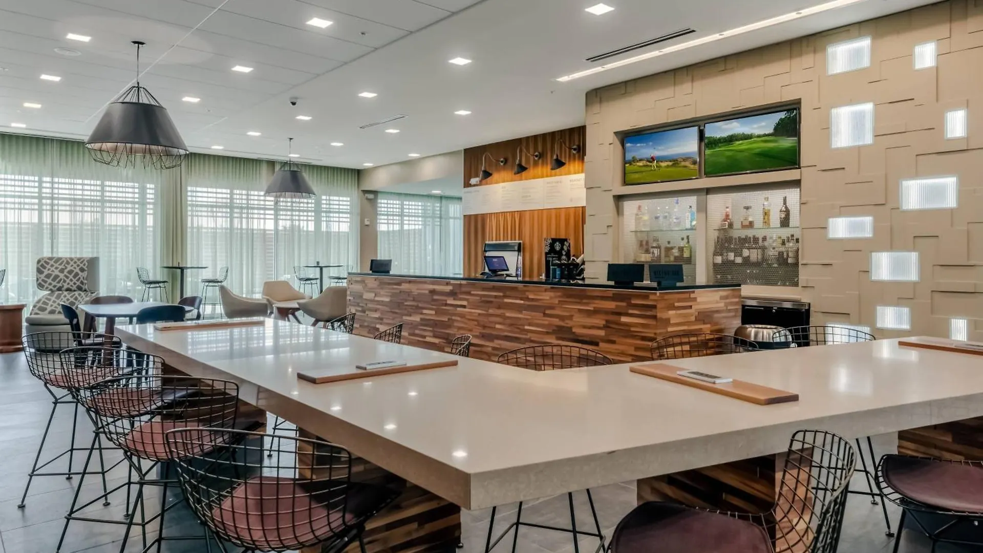 Hotel Courtyard By Marriott Savannah Airport 3*