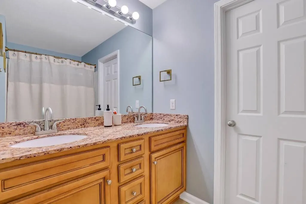 Semesterbostad Lakeside Group Oasis 19min To Downtown