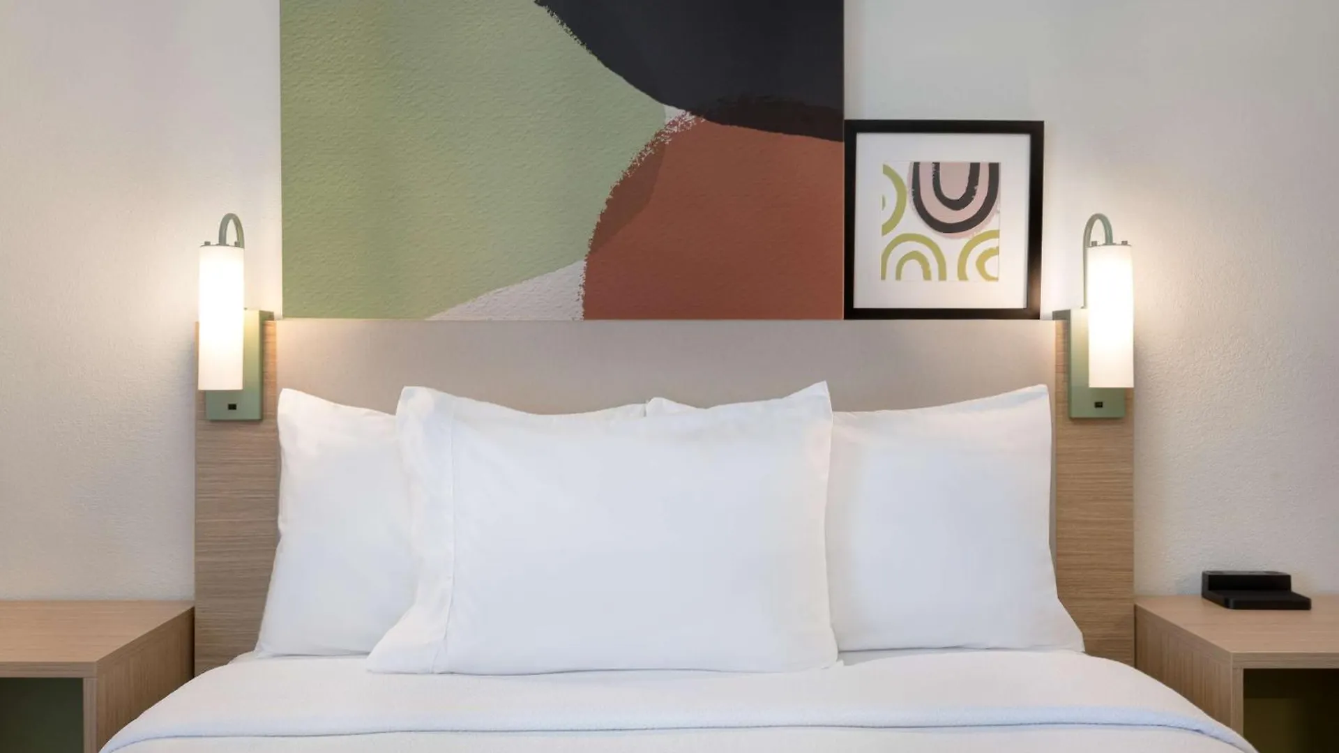 Spark By Hilton Midtown 3*