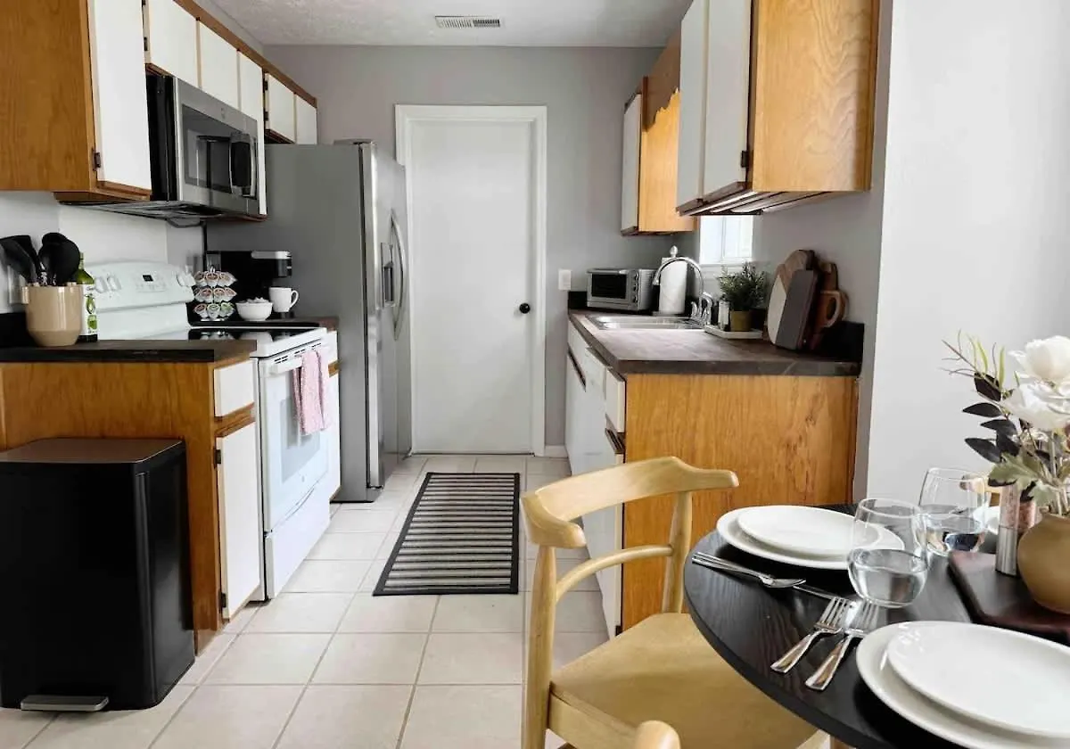 Cozy Near & Downtown Dog Friendly Nyaraló