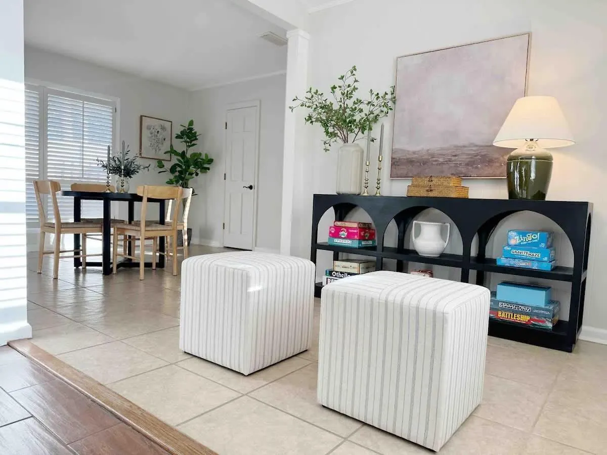 Nyaraló Spacious Family W Pool And Game-room Near Downtown And