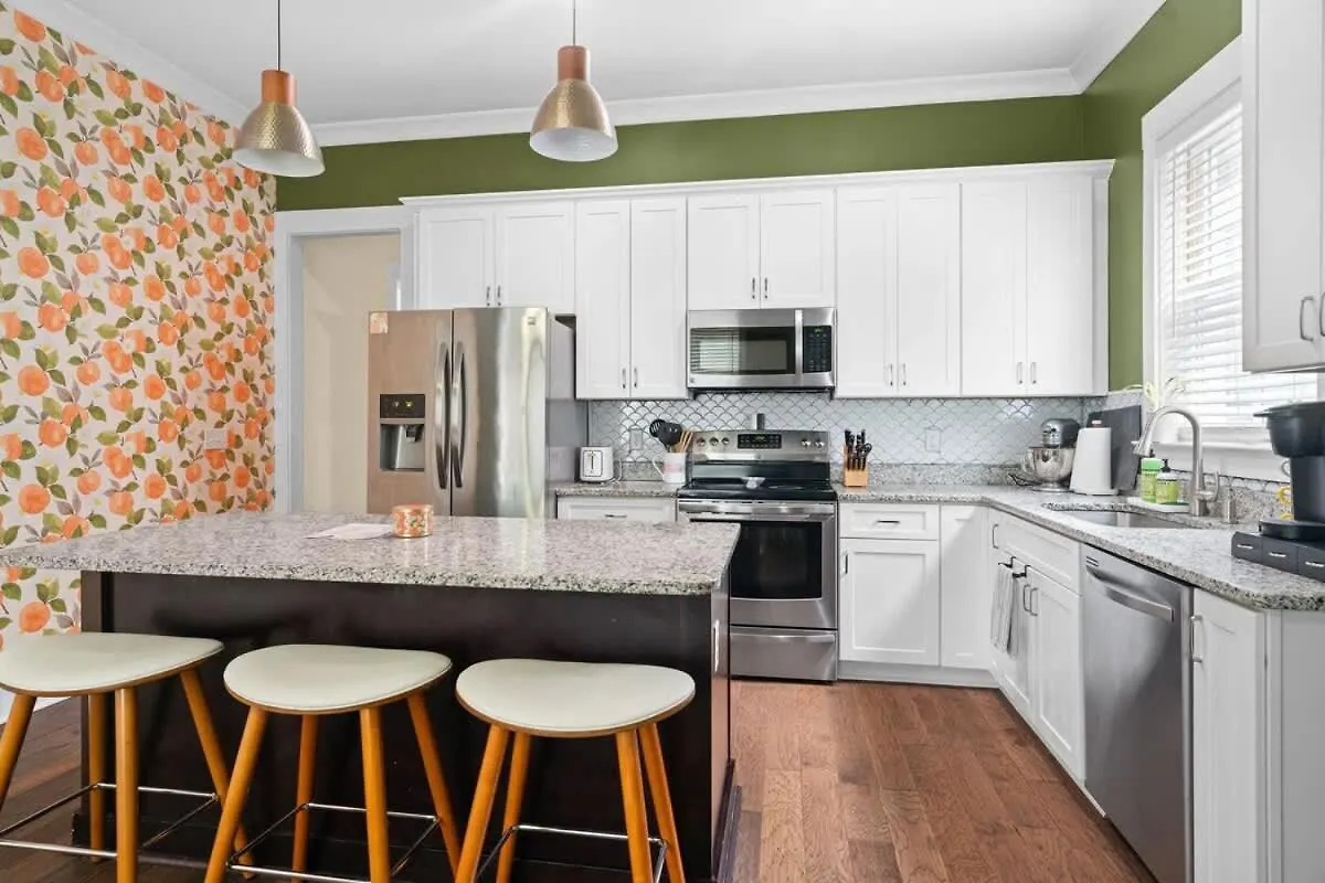 度假居 Renovated Dog Friendly Duplex Near Food & Fun Fully Fenced Yard And Private Parking 薩凡納