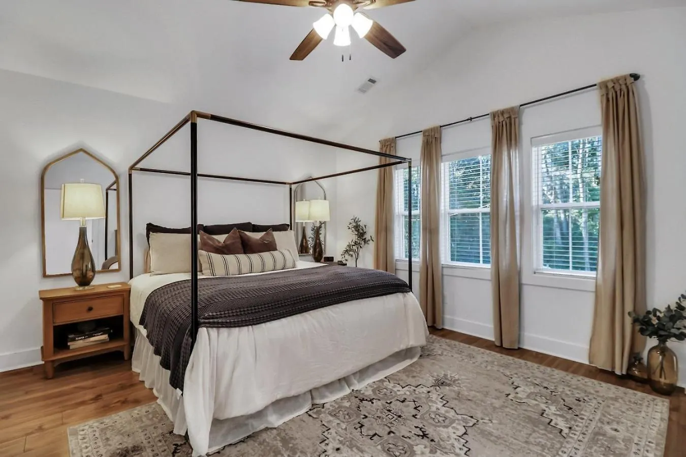 Comfort Sanctuary By Oatland Island Wildlife Center * Savannah