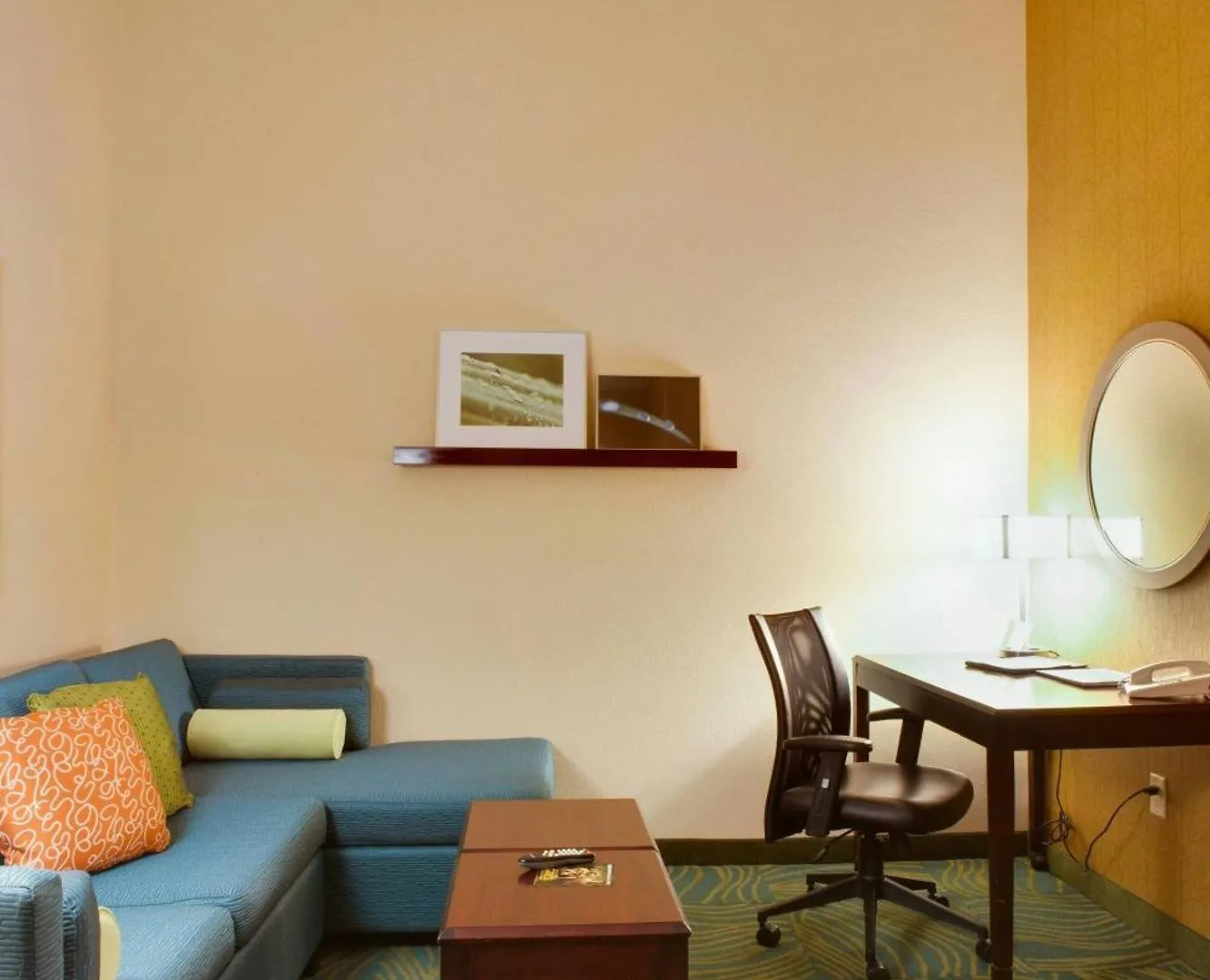 Hotel Springhill Airport 3*