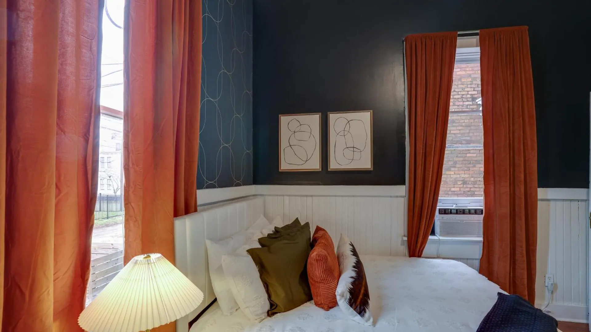 Mid-century Getaway Savannah