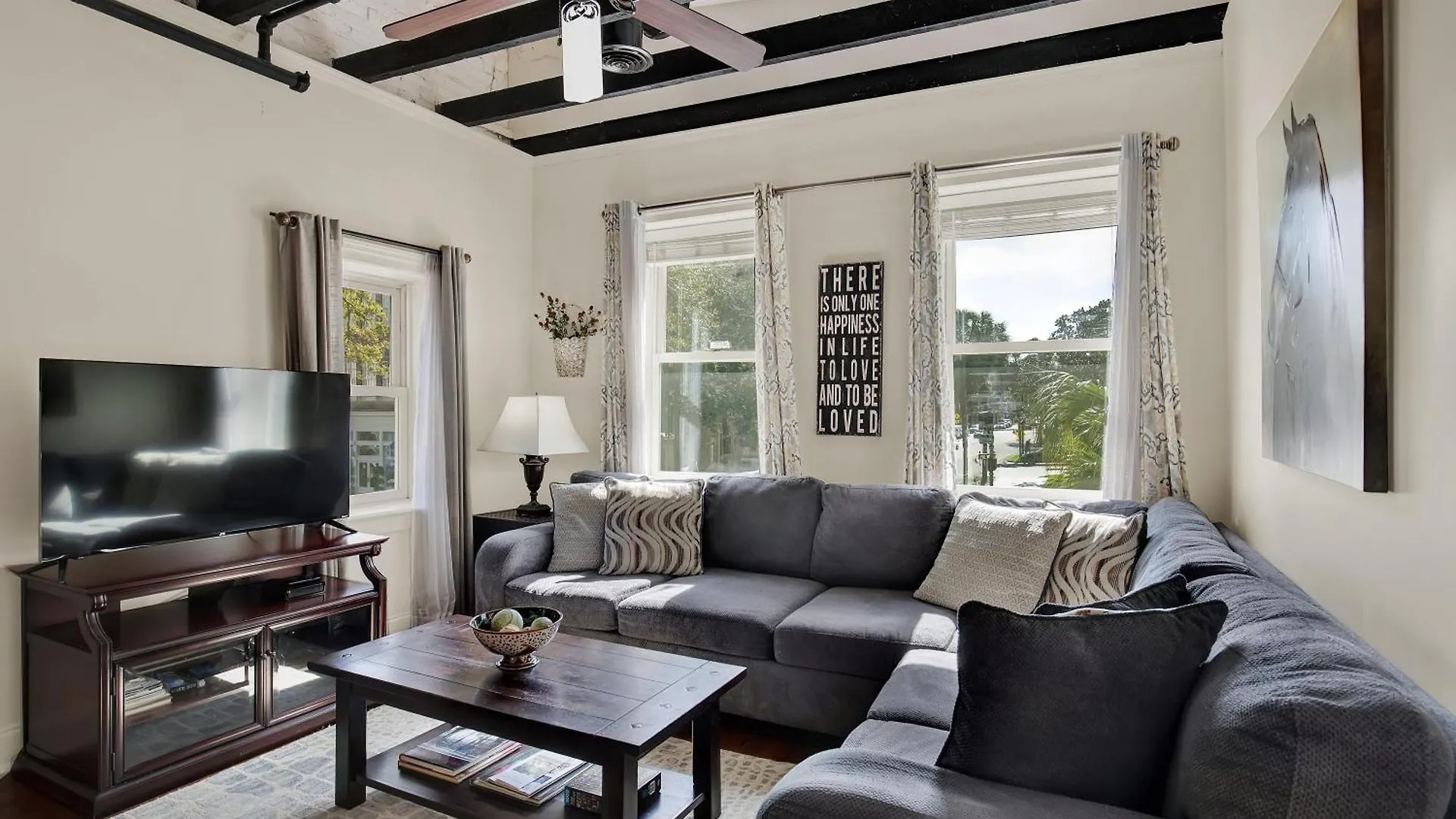 Market Loft 1
