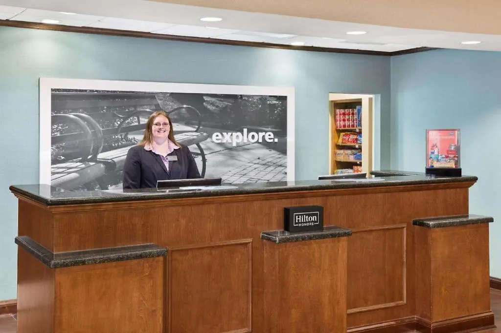 Hampton & Savannah-airport 2*
