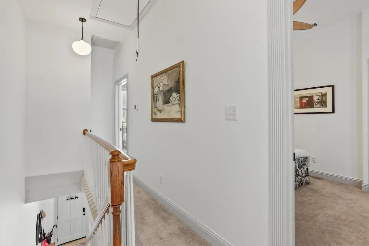 בית נופש Quiet Historic Corner Easy Walk To Downtown Dining And Entertainment סוואנה