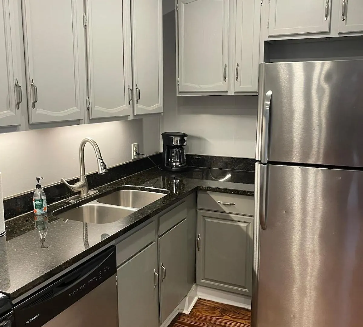 アパート Historic Downtown King Bed Cottage- Parking And Patio