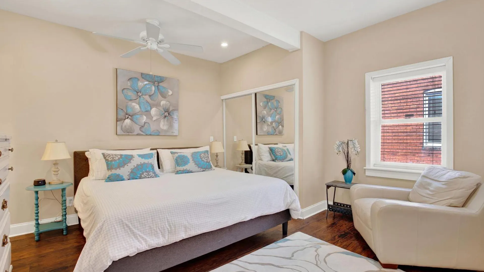 Hébergement de vacances Market Loft - 4 Bedroom *