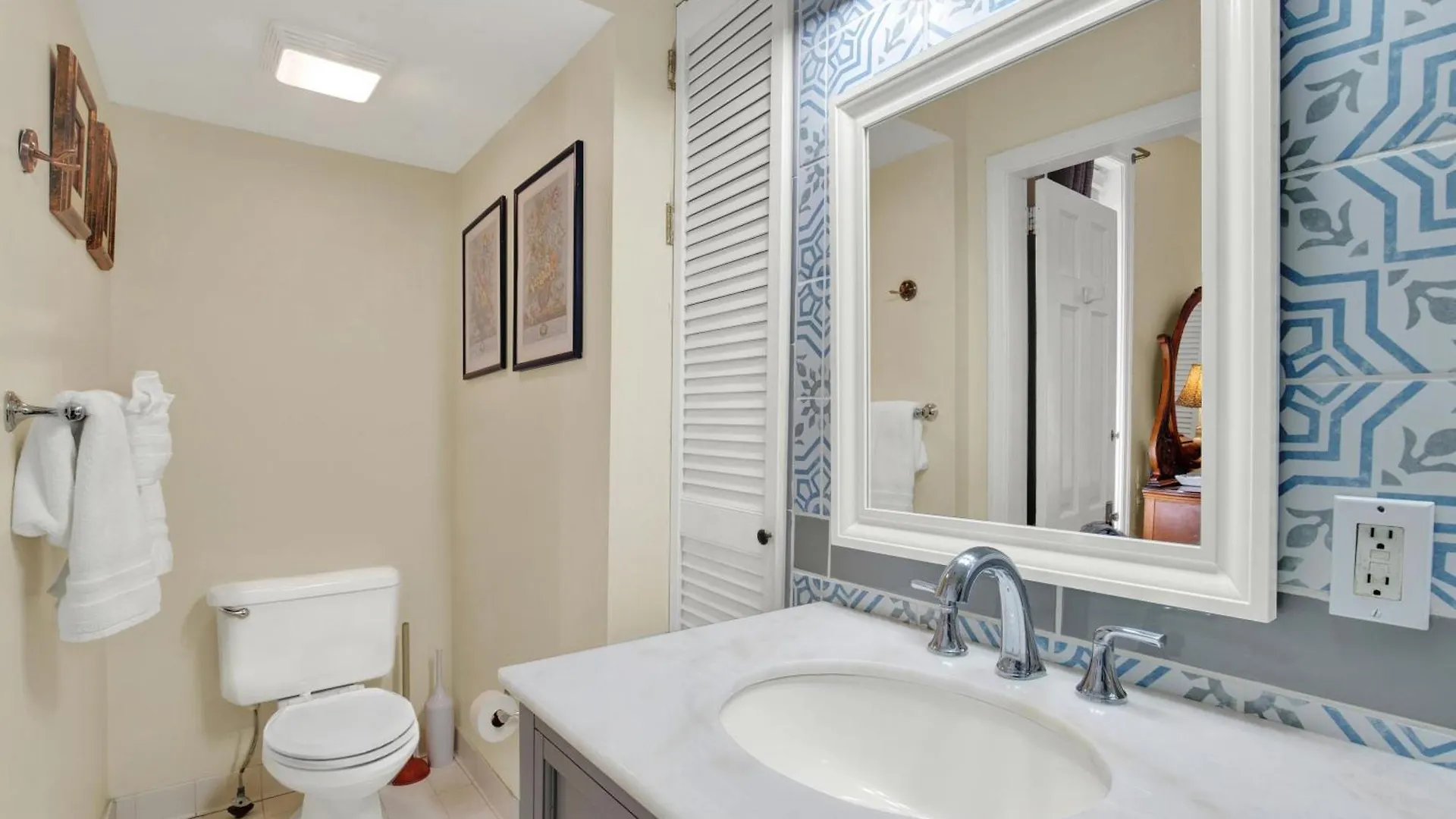 Above The Tea Off Madison Square Tatil Evi